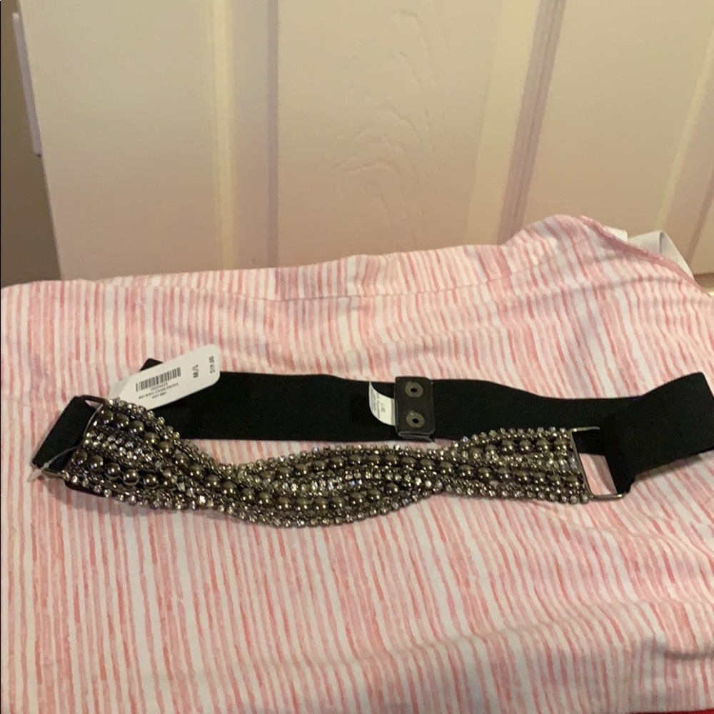 Elastic jeweled belt